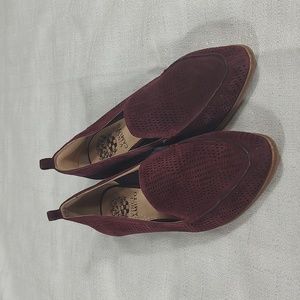 Vince Camuto Marron Wine Purple Slip on Closed Pointed Toe Shoes Laser Cut Sz 6M